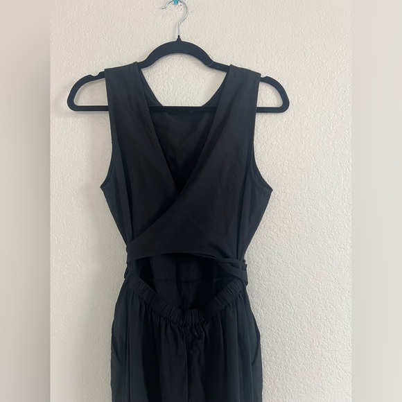 Marine Layer Eloise Belted Black  Jumpsuit . Size M - Picture 11 of 14